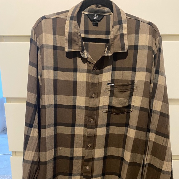 Volcom Shirt Size Large Check print - Picture 1 of 2